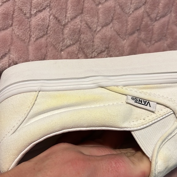 white canvas Vans - Picture 5 of 6